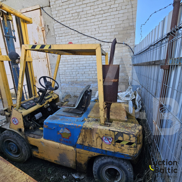 Forklift