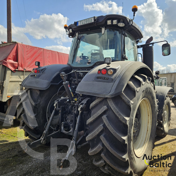 Valtra S374