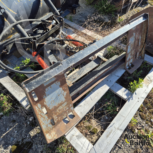 Bobcat 753