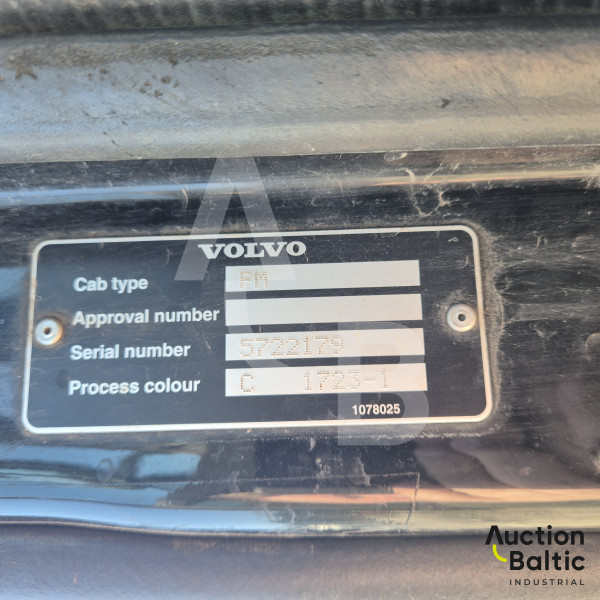 Volvo FM330