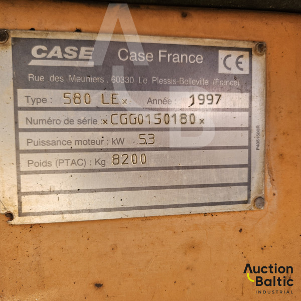 CASE 580 LE