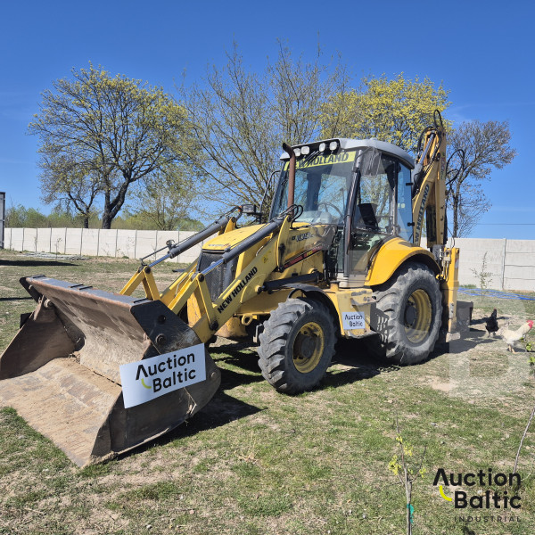New Holland B 100 C