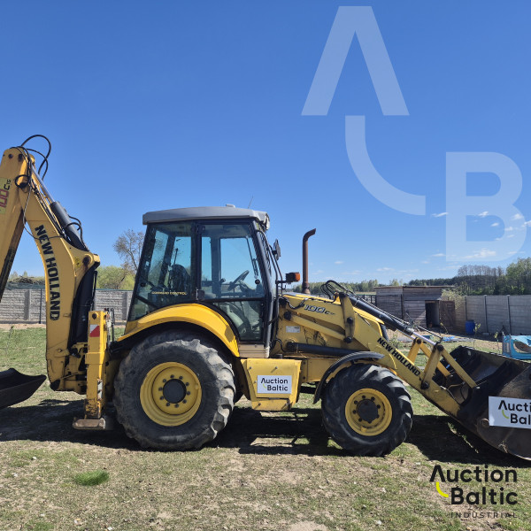 New Holland B 100 C