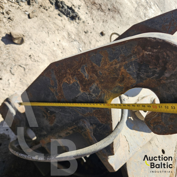 Ditch cleaning bucket