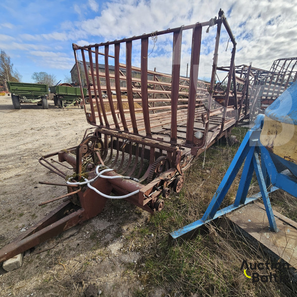 Hay picker