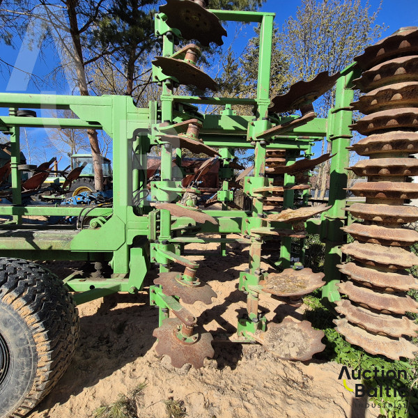 Cultivator