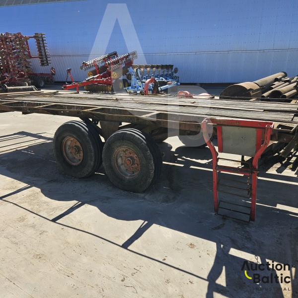 Trailer