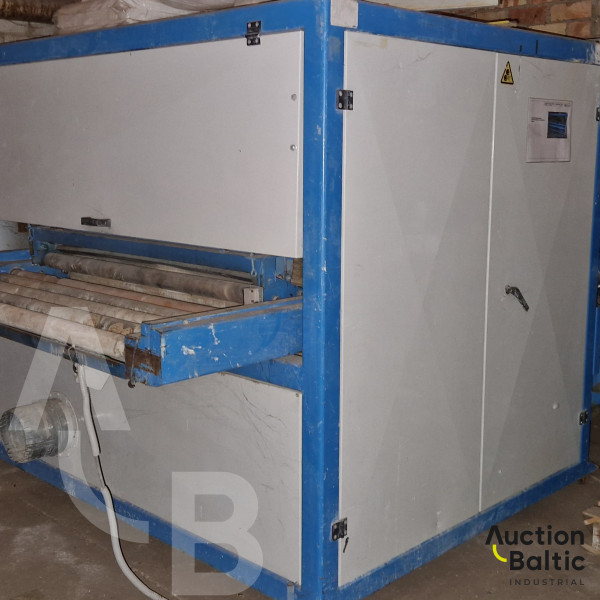 Wood sanding machine