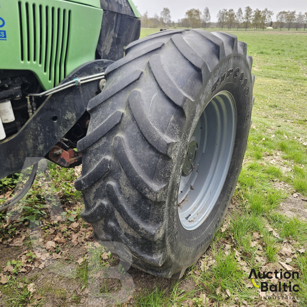 Deutz-Fahr AGROTRON 200