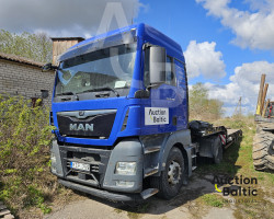 MAN TGX 18.460 + MCCAULEY 3136