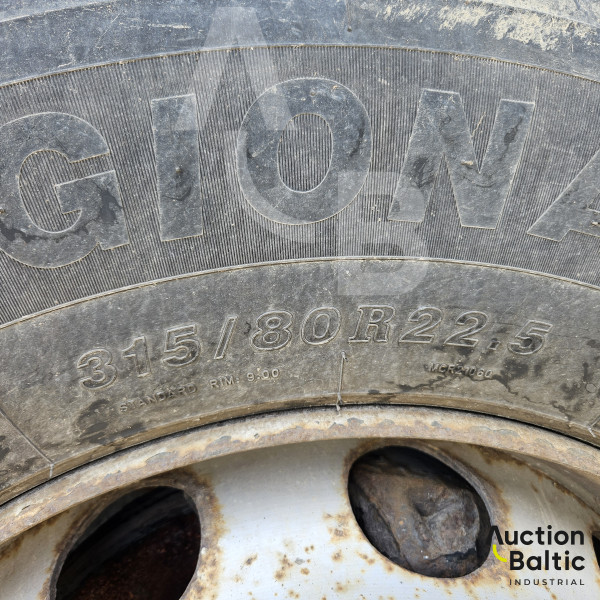 MAN TGX 18.460 + MCCAULEY 3136
