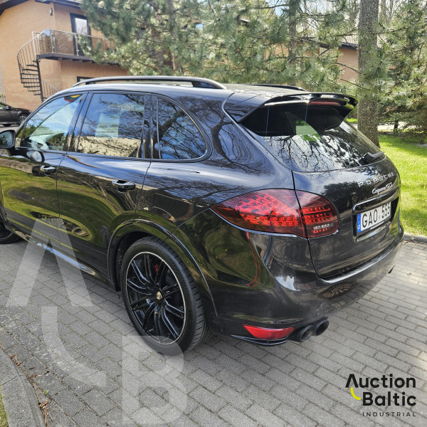 Porsche Cayenne GTS