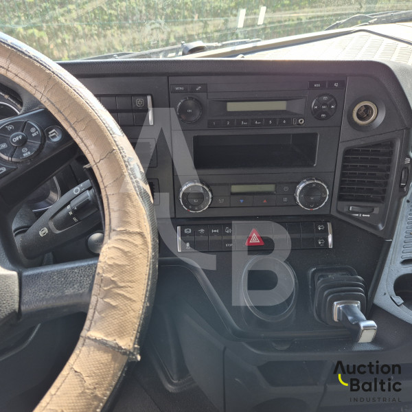 Mercedes-Benz Actros 1845