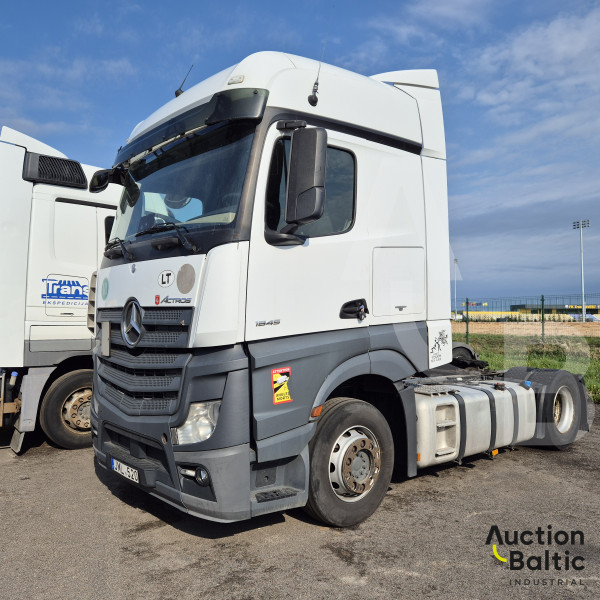Mercedes-Benz Actros 1845