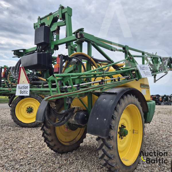 John Deere 740