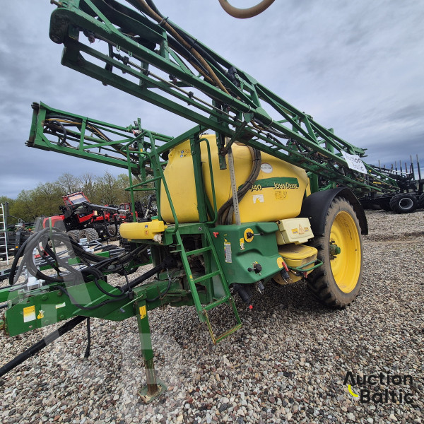 John Deere 740