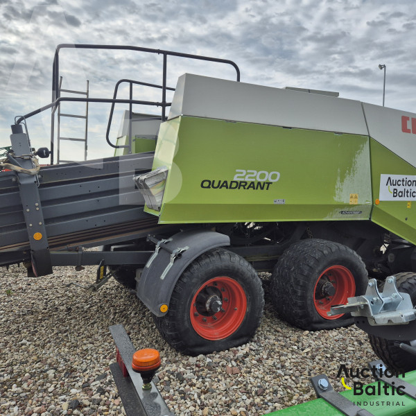 CLAAS Quadrant 2200