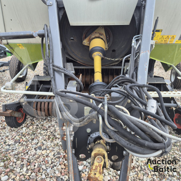 CLAAS Quadrant 2200