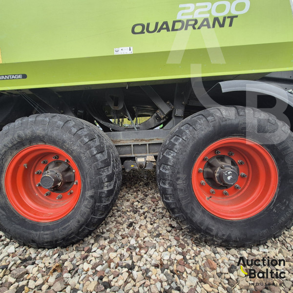 CLAAS Quadrant 2200