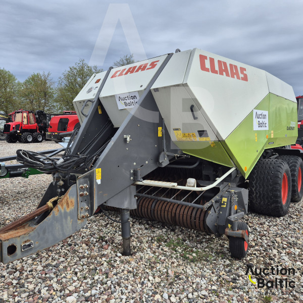 CLAAS Quadrant 2200