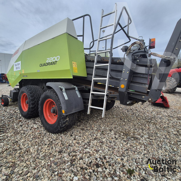 CLAAS Quadrant 2200