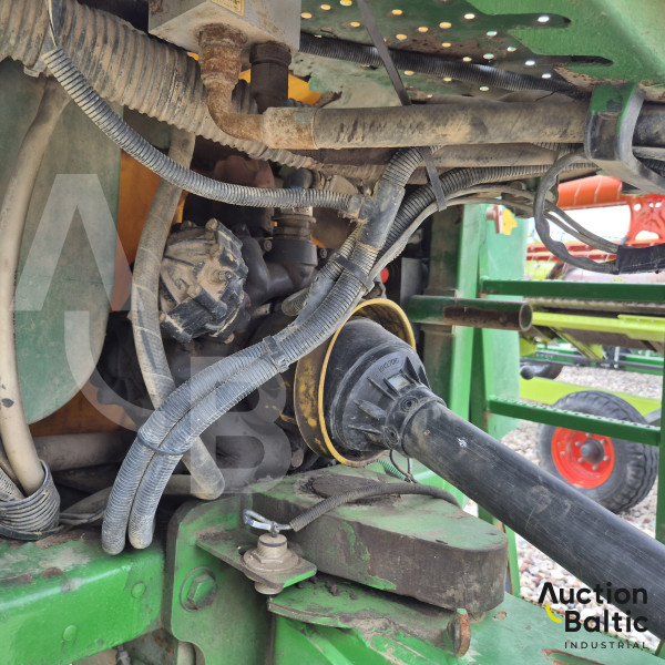 John Deere 732