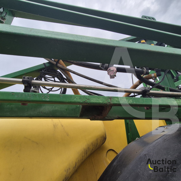 John Deere 732