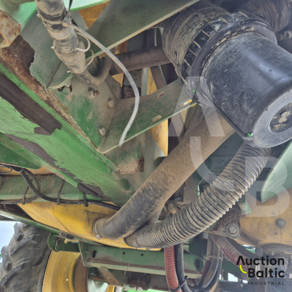 John Deere 732