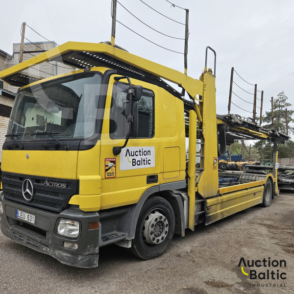 Mercedes-Benz 930.05 + GROENEWOLD TS-LD
