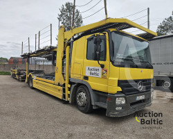 Mercedes-Benz 930.05 + GROENEWOLD TS-LD