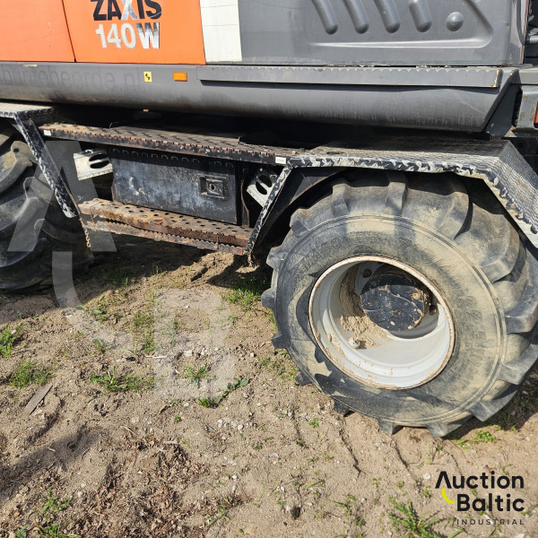 Hitachi ZX 140 W-3