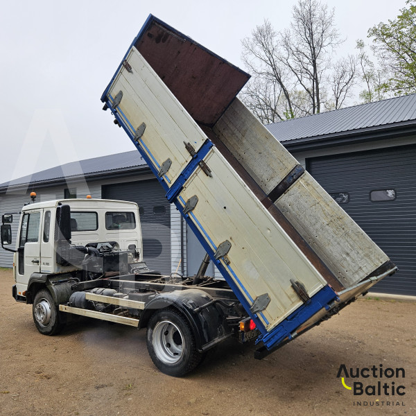Volvo FL611