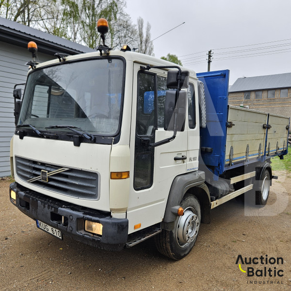 Volvo FL611