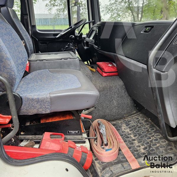 Volvo FL611