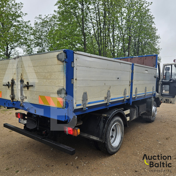 Volvo FL611