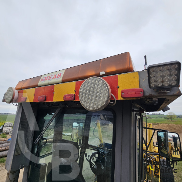 Volvo Champion 740A