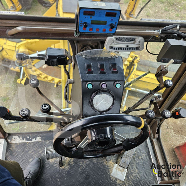 Volvo Champion 740A