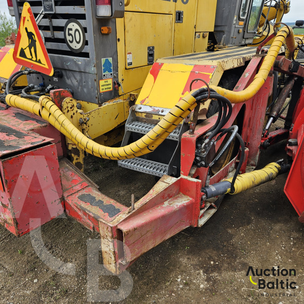 Volvo Champion 740A