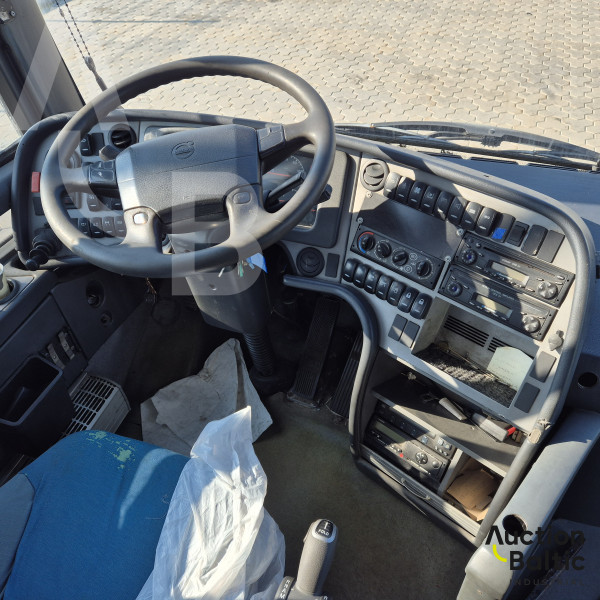 Volvo B 12 M