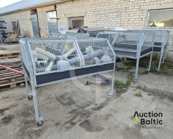 Animal cages (35 units)