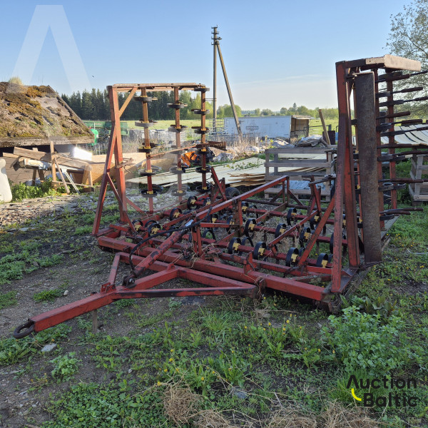 Cultivator