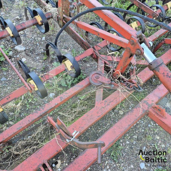 Cultivator