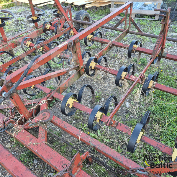 Cultivator
