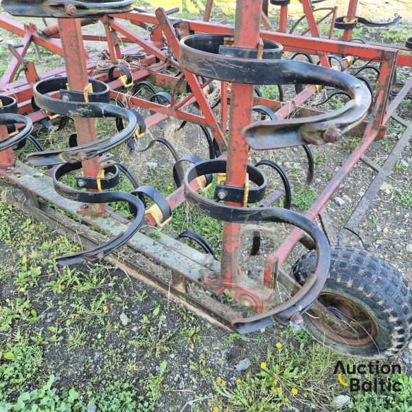 Cultivator