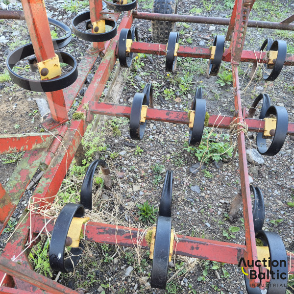 Cultivator