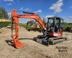 Kubota U 55-5