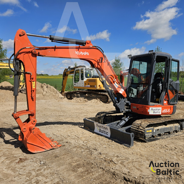 Kubota U 55-5