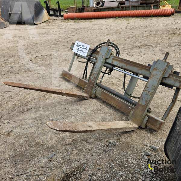 Manitou pallet forks
