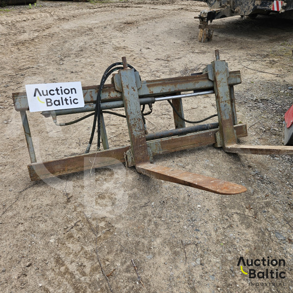 Manitou pallet forks