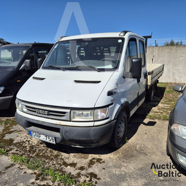 Iveco 35S 13